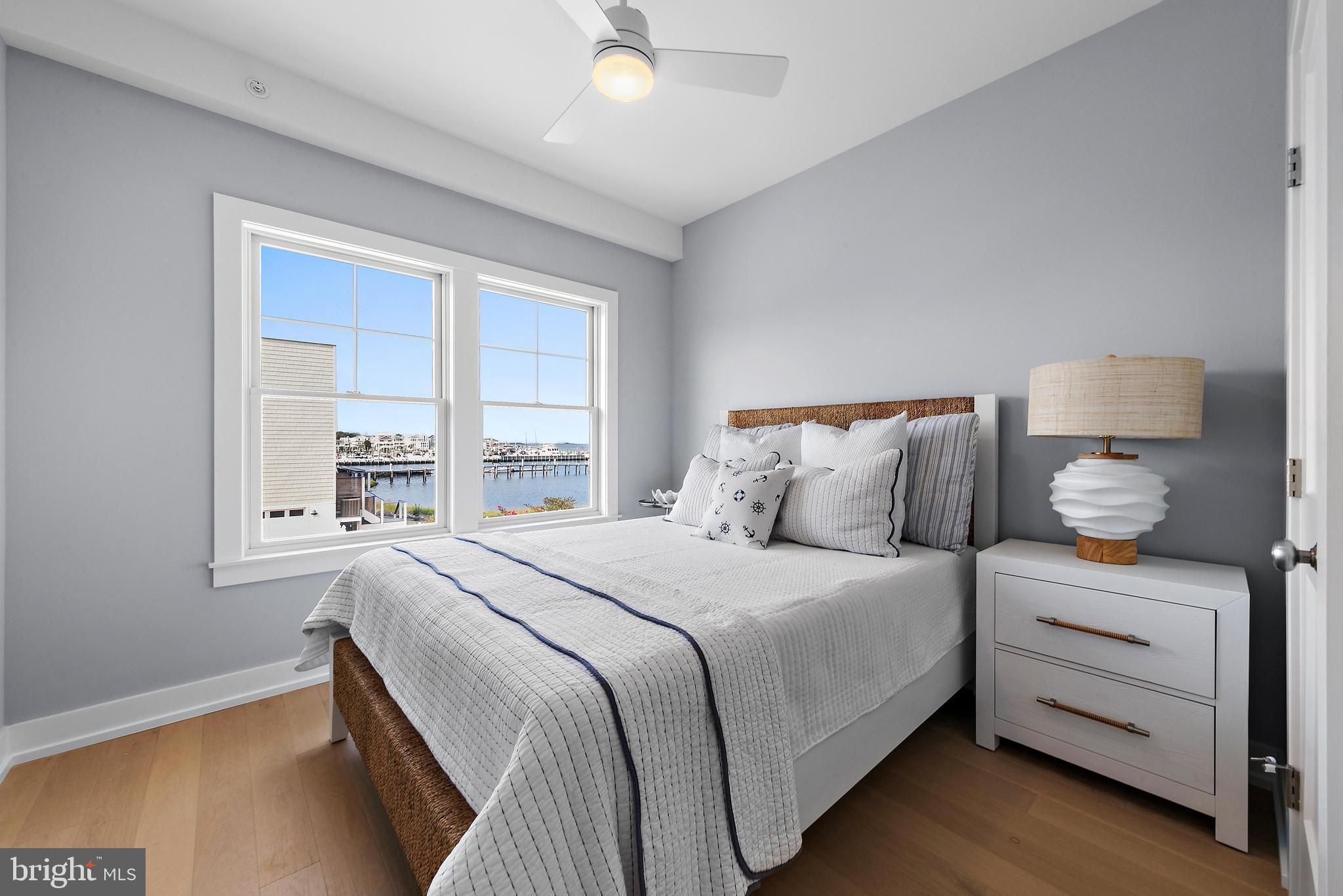 2600 LONG BEACH BOULEVARD 11