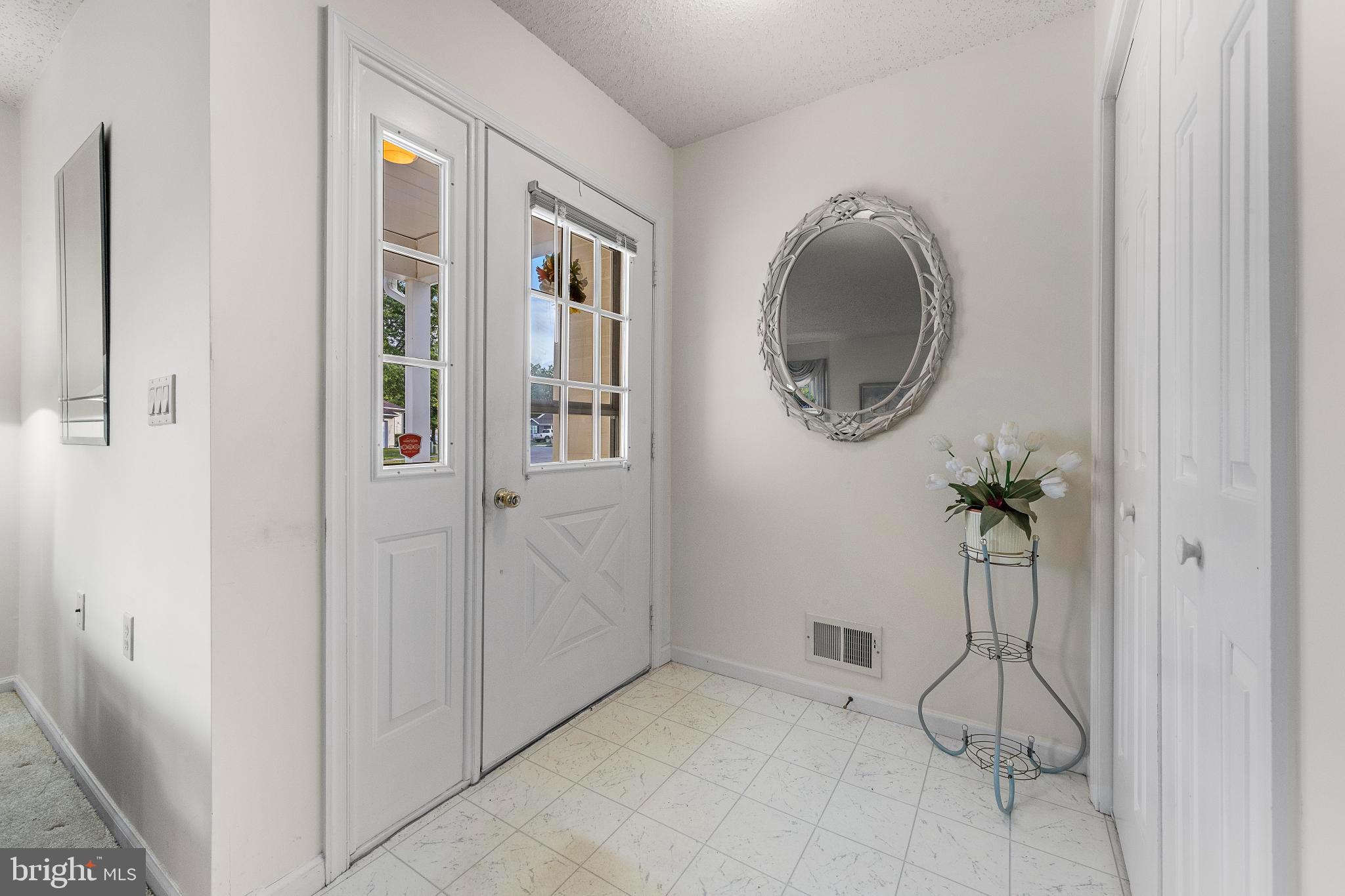 2 COTTONWOOD DRIVE