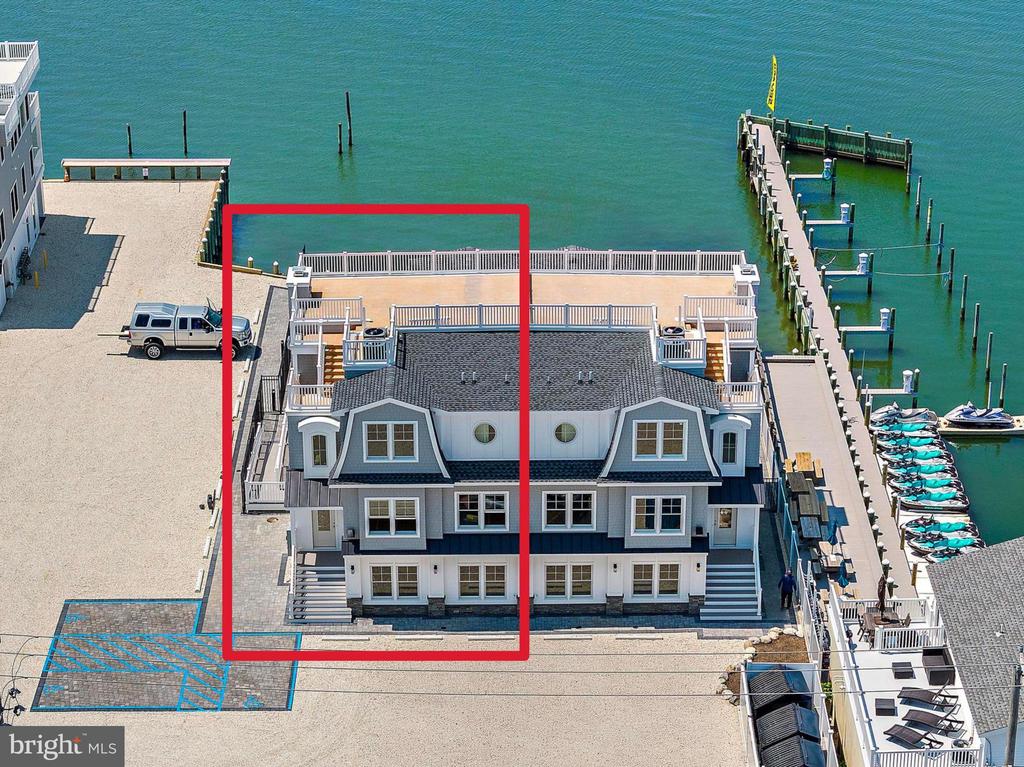2600 LONG BEACH BOULEVARD 19