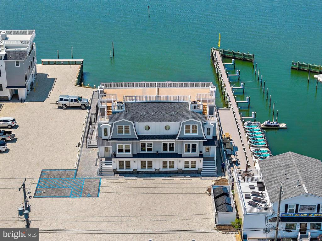 2600 LONG BEACH BOULEVARD 19