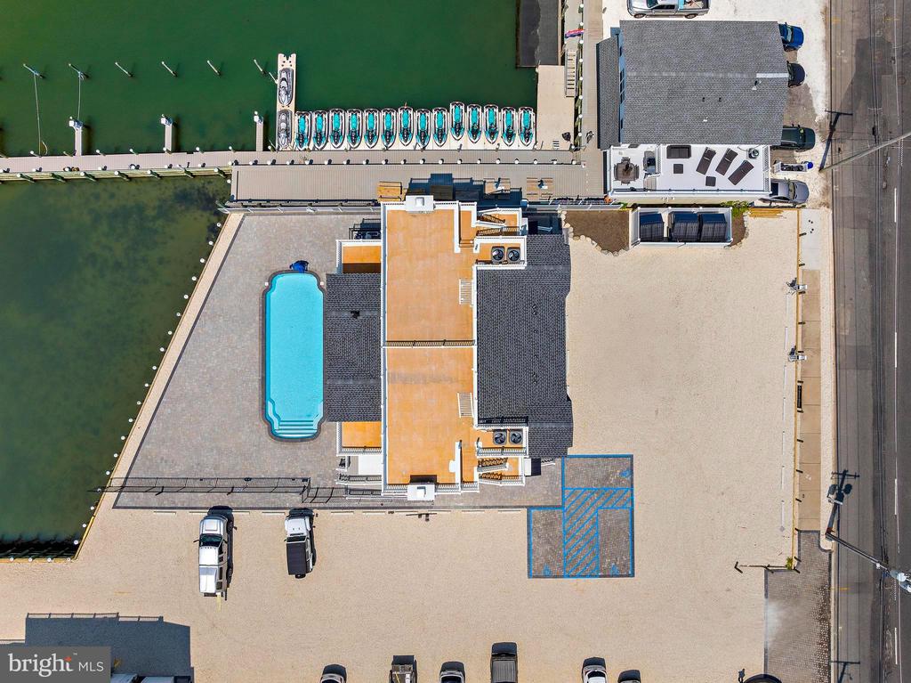 2600 LONG BEACH BOULEVARD 19