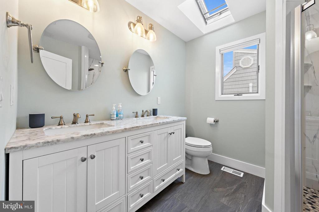 12 W COHASSET ROAD