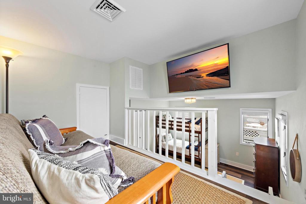 12 W COHASSET ROAD