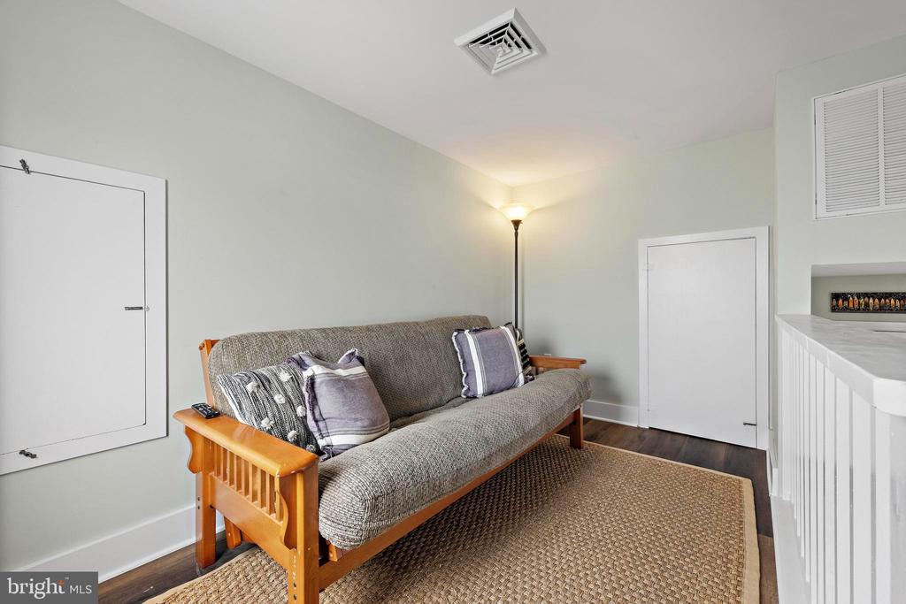 12 W COHASSET ROAD