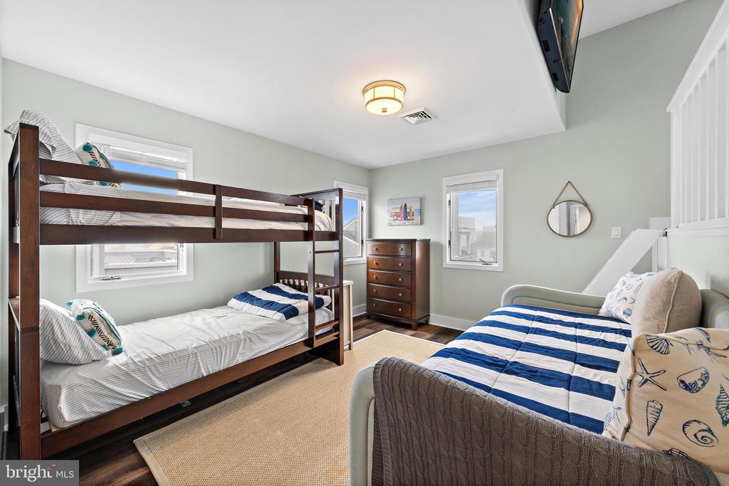 12 W COHASSET ROAD
