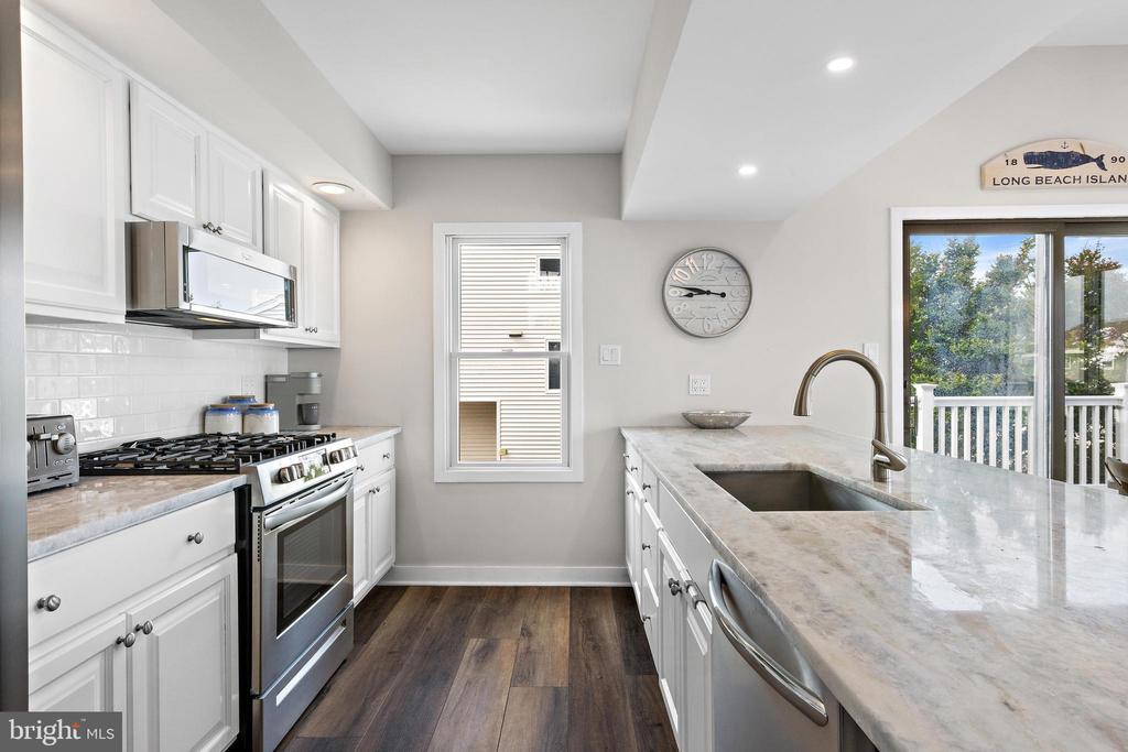 12 W COHASSET ROAD