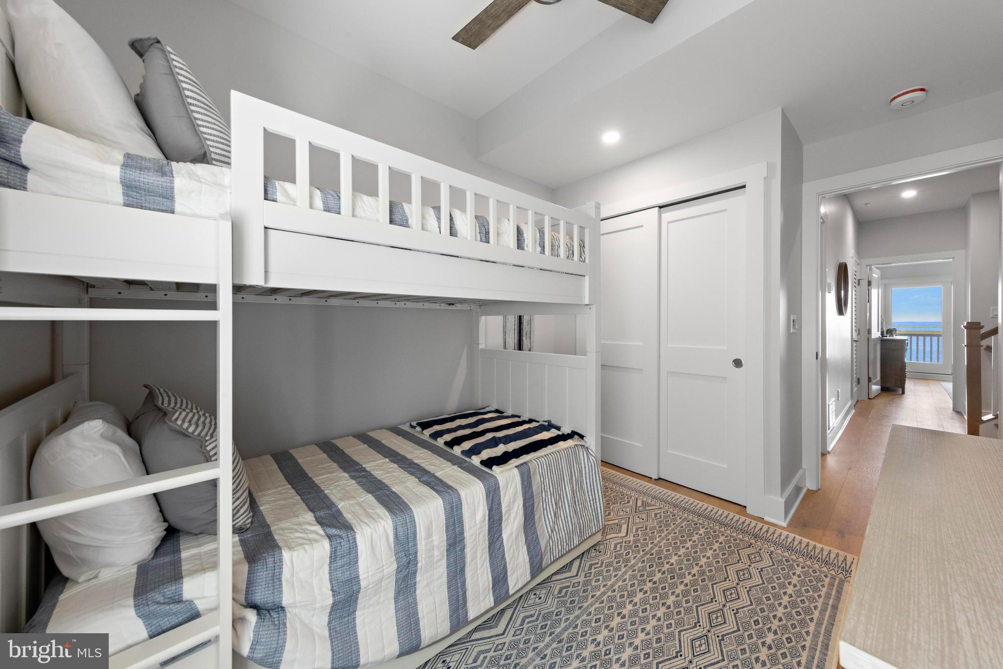 2600 LONG BEACH BOULEVARD 14