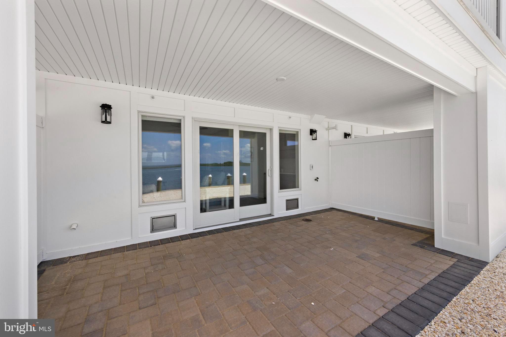 2600 LONG BEACH BOULEVARD 14