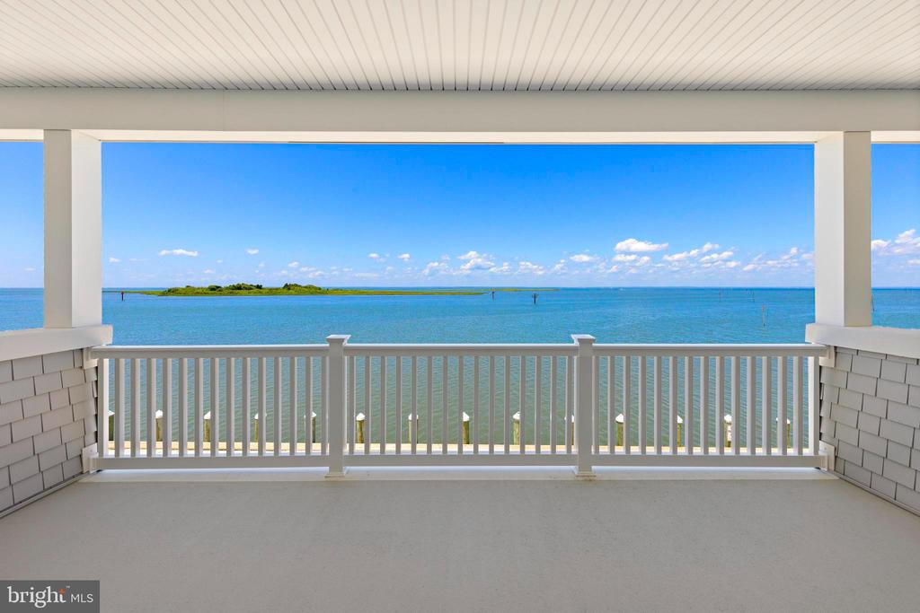 2600 LONG BEACH BOULEVARD 14