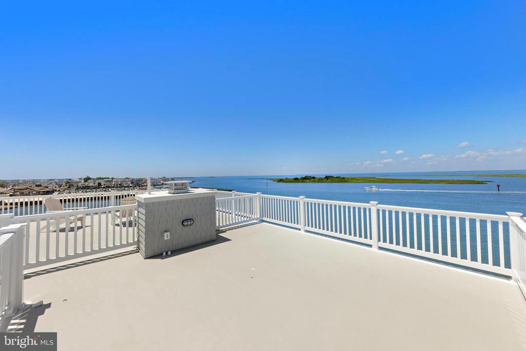 2600 LONG BEACH BOULEVARD 14