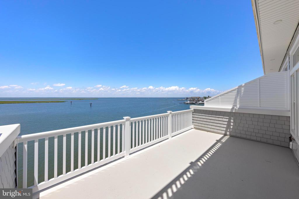 2600 LONG BEACH BOULEVARD 14