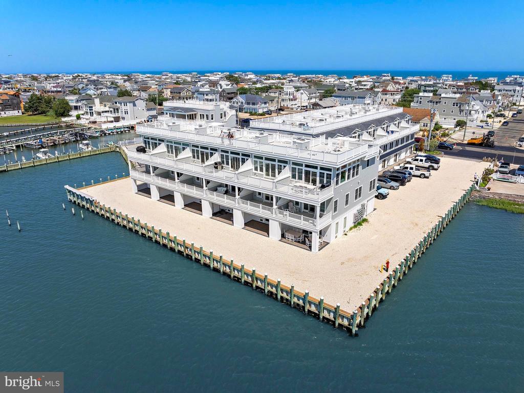 2600 LONG BEACH BOULEVARD 14