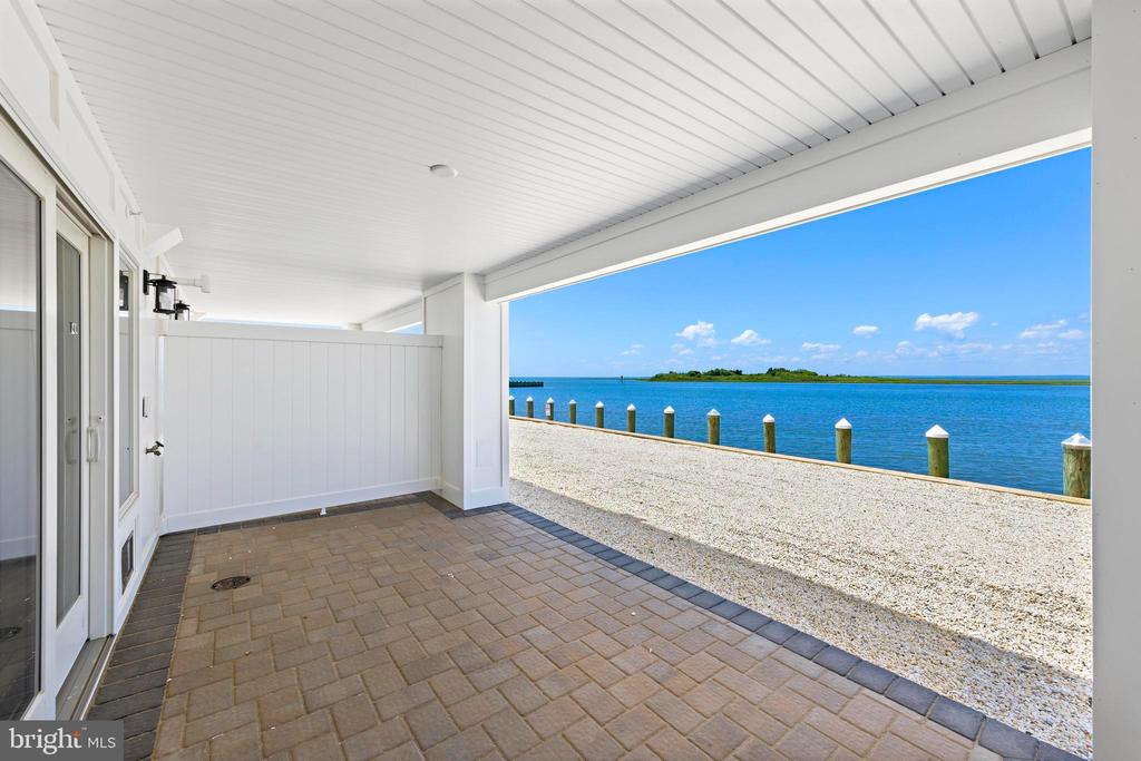 2600 LONG BEACH BOULEVARD 14