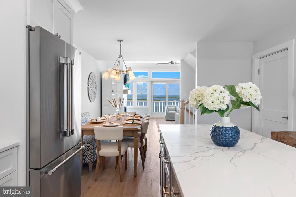 2600 LONG BEACH BOULEVARD 14