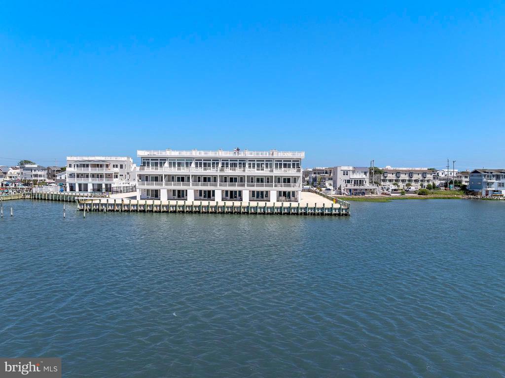 2600 LONG BEACH BOULEVARD 14