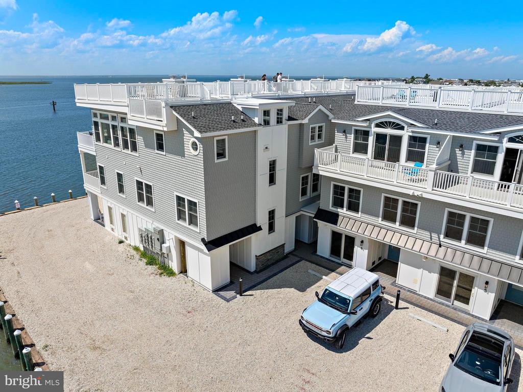 2600 LONG BEACH BOULEVARD 14
