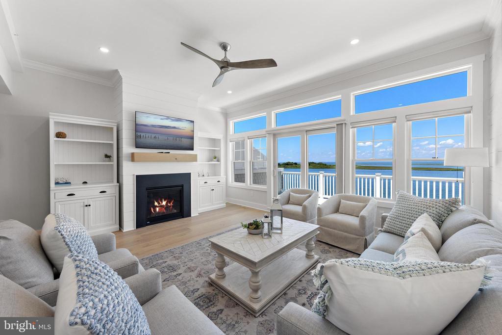 2600 LONG BEACH BOULEVARD 14