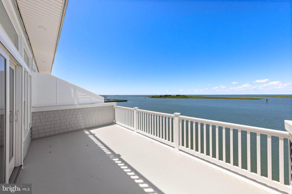2600 LONG BEACH BOULEVARD 14