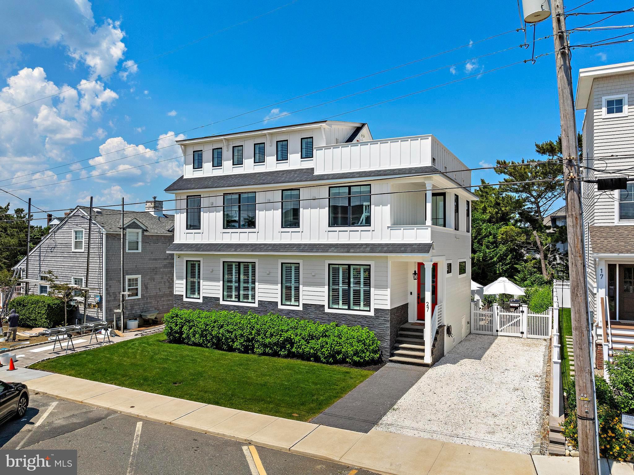 27 THIRD STREET