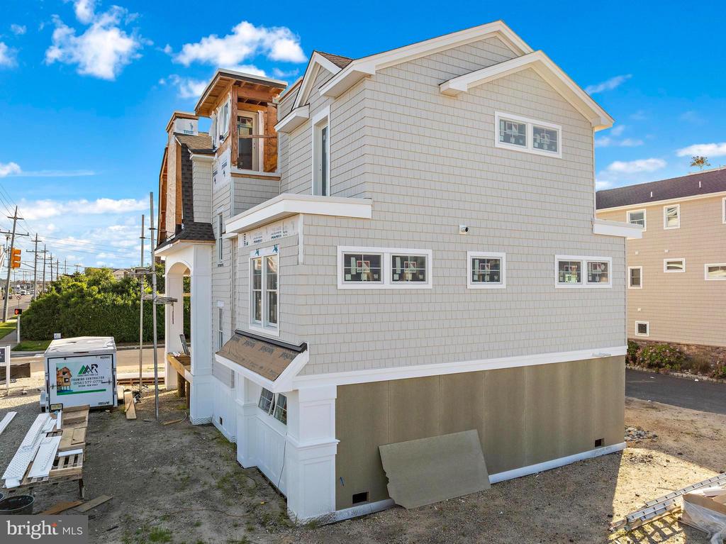 2 E 48TH STREET