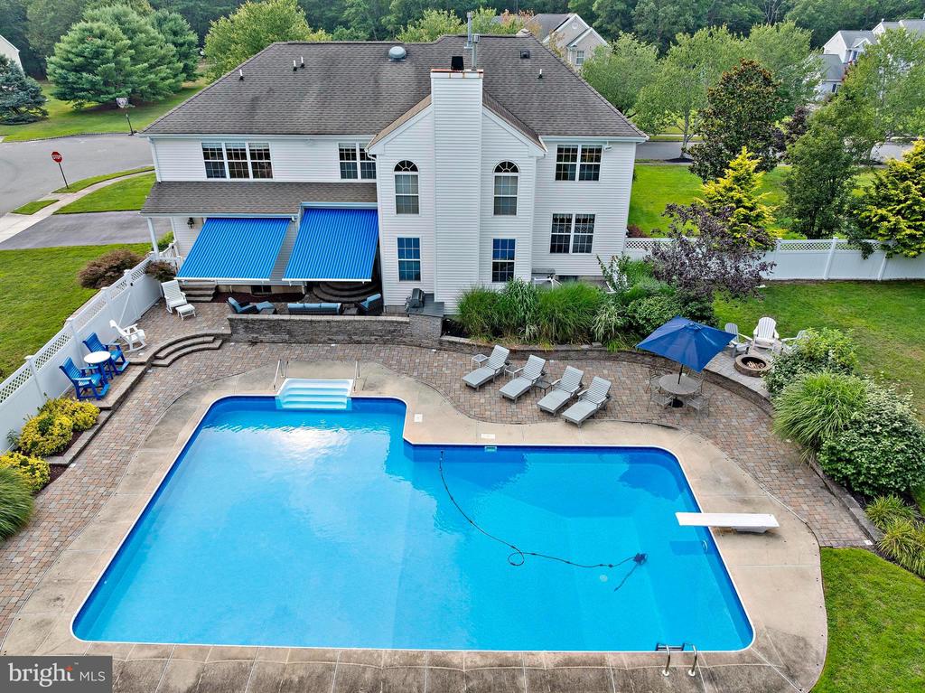 14 POPLAR STREET
