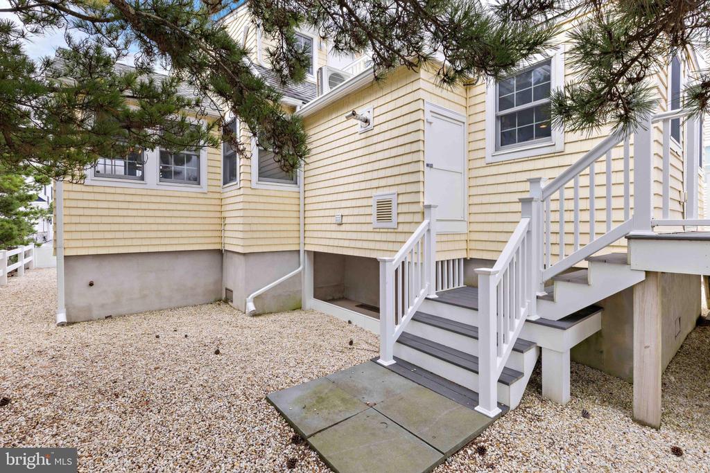 17 E NORTH CAROLINA AVENUE