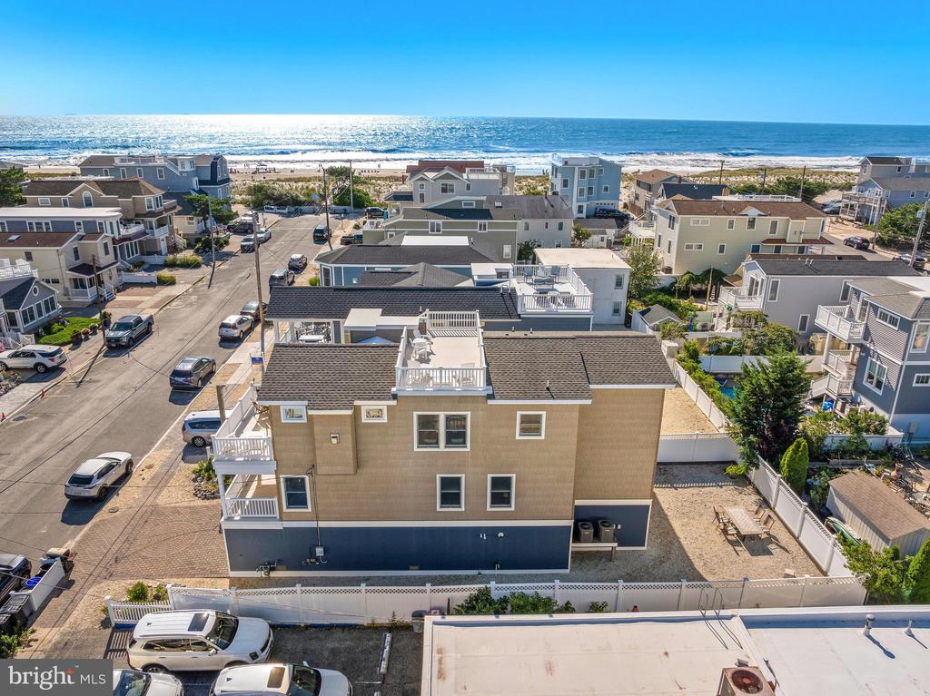 104 E 18TH STREET