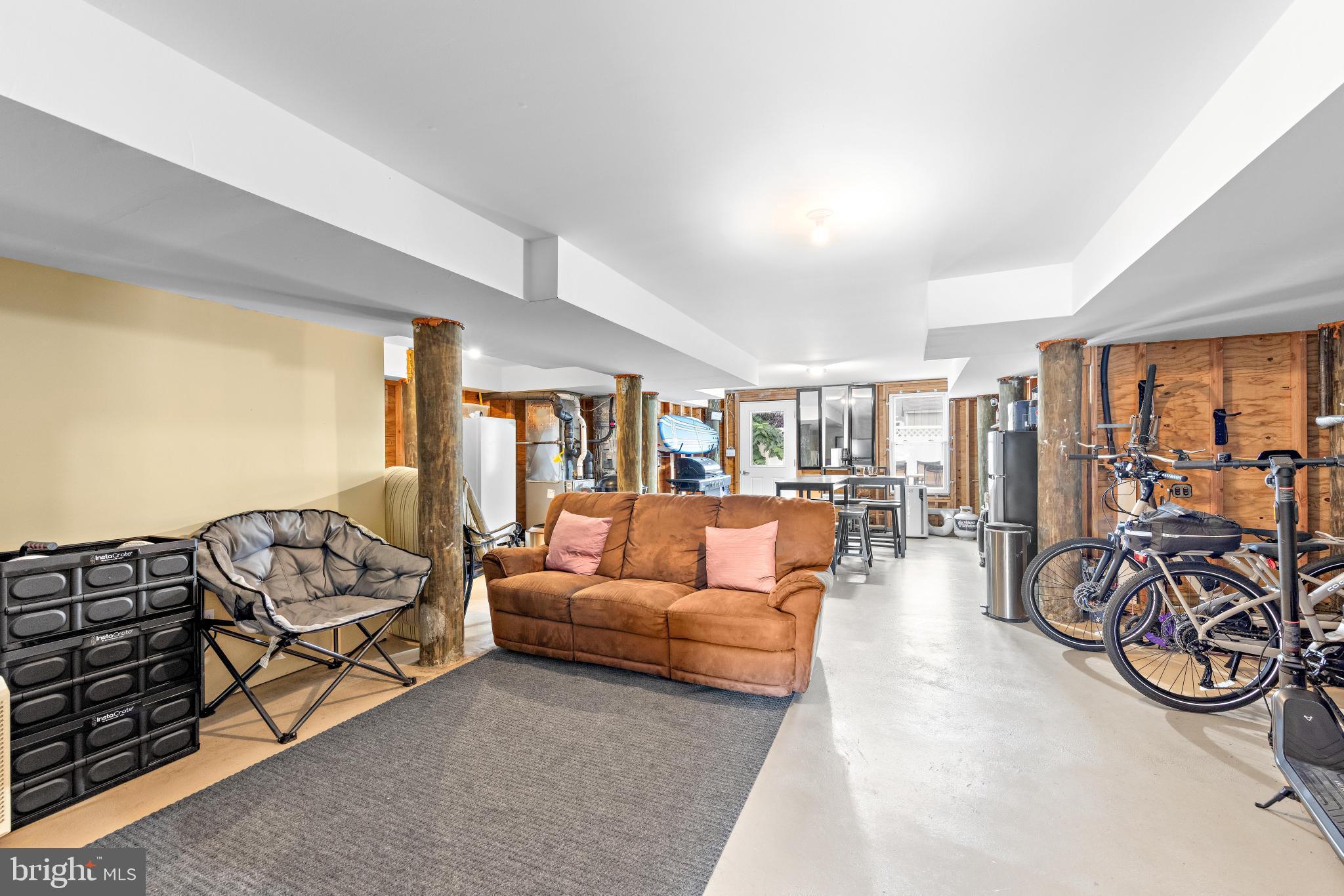 104 E 18TH STREET