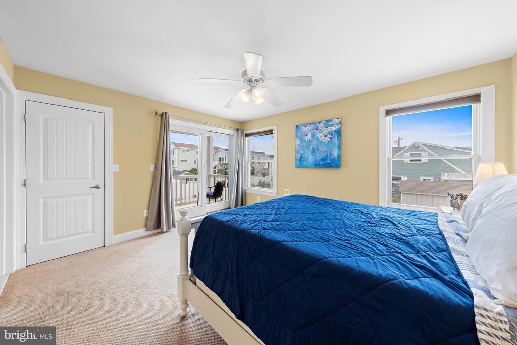 104 E 18TH STREET