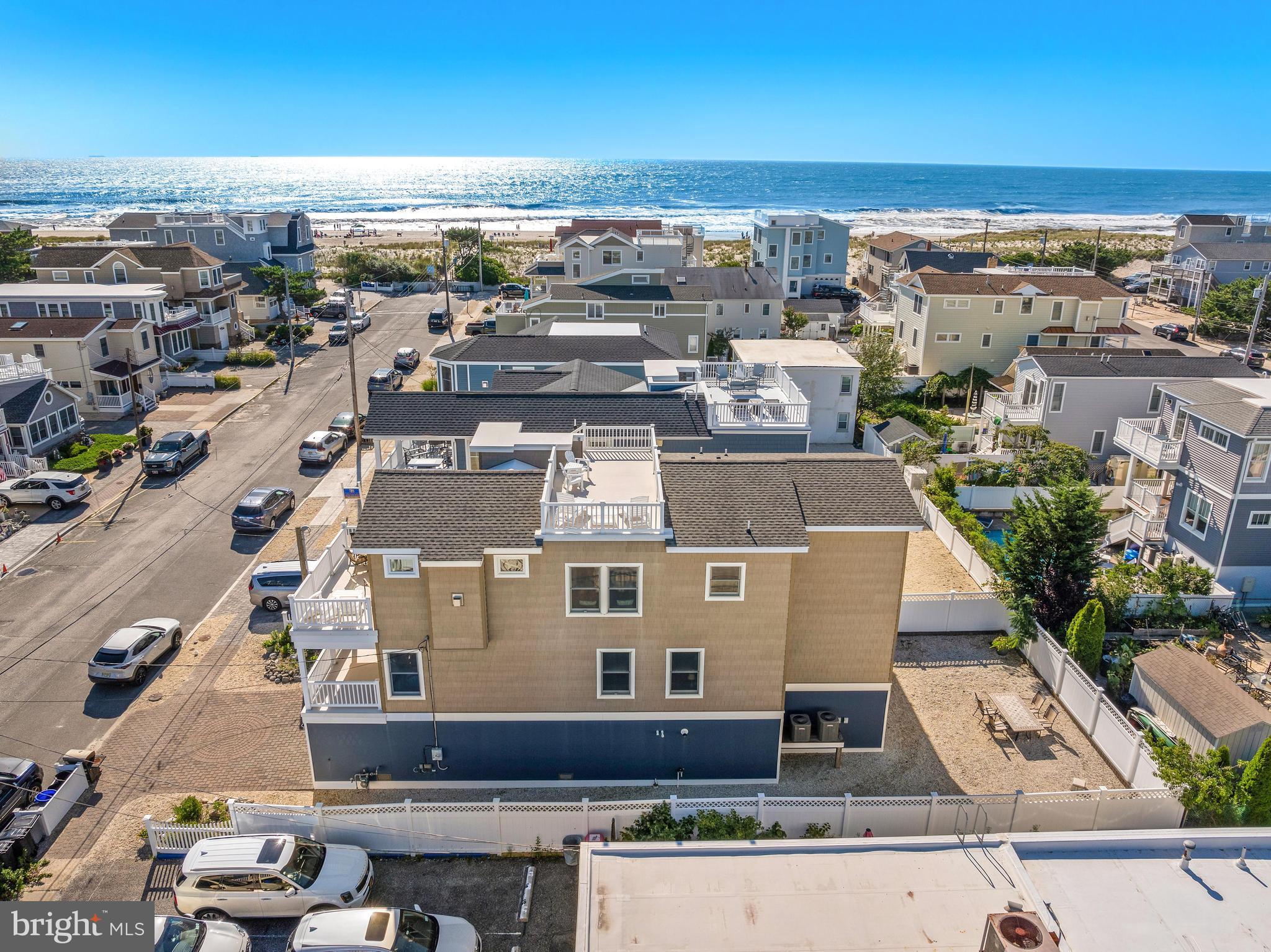 104 E 18TH STREET