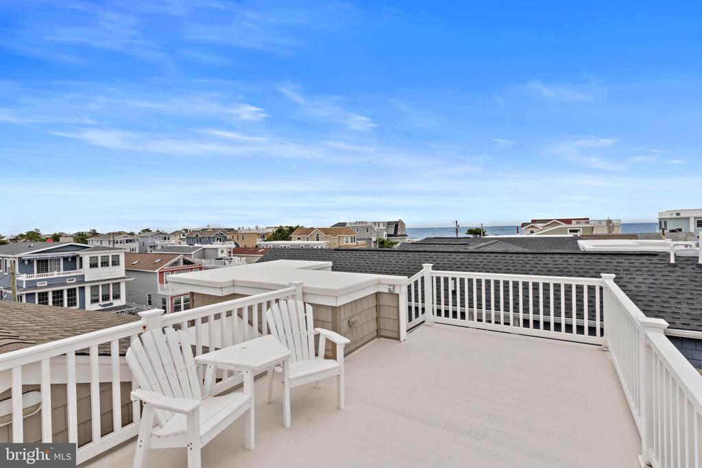 104 E 18TH STREET