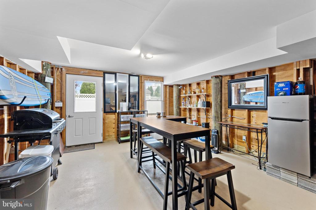 104 E 18TH STREET