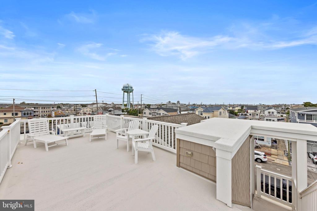 104 E 18TH STREET