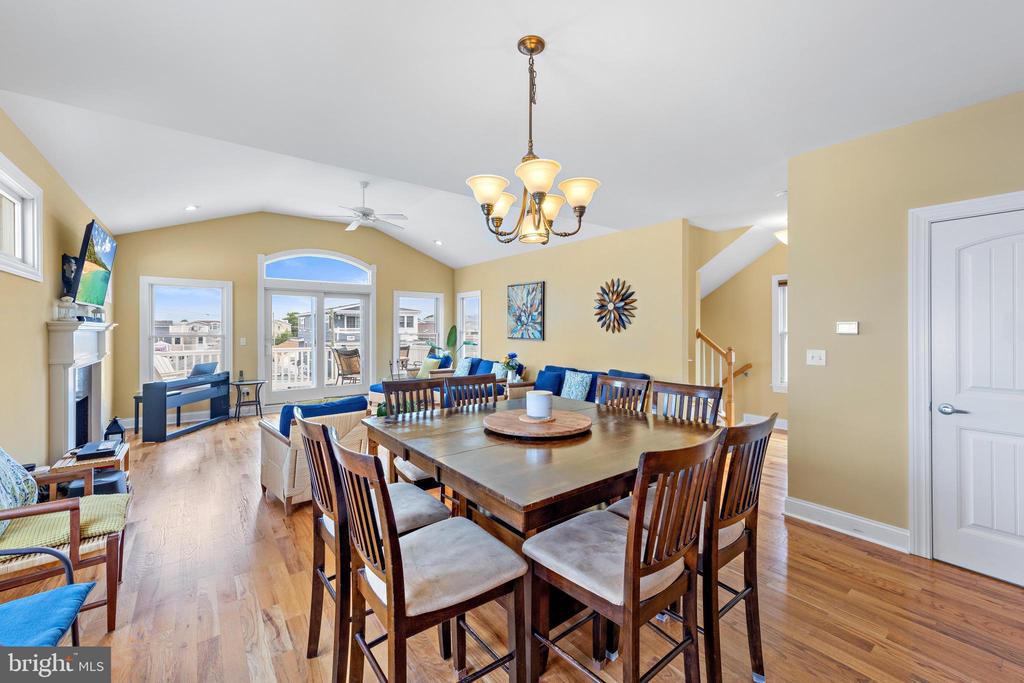104 E 18TH STREET