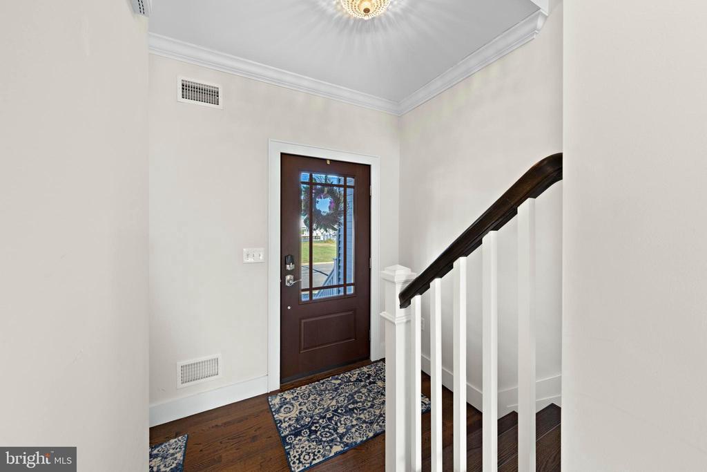 25 VENETIAN COURT
