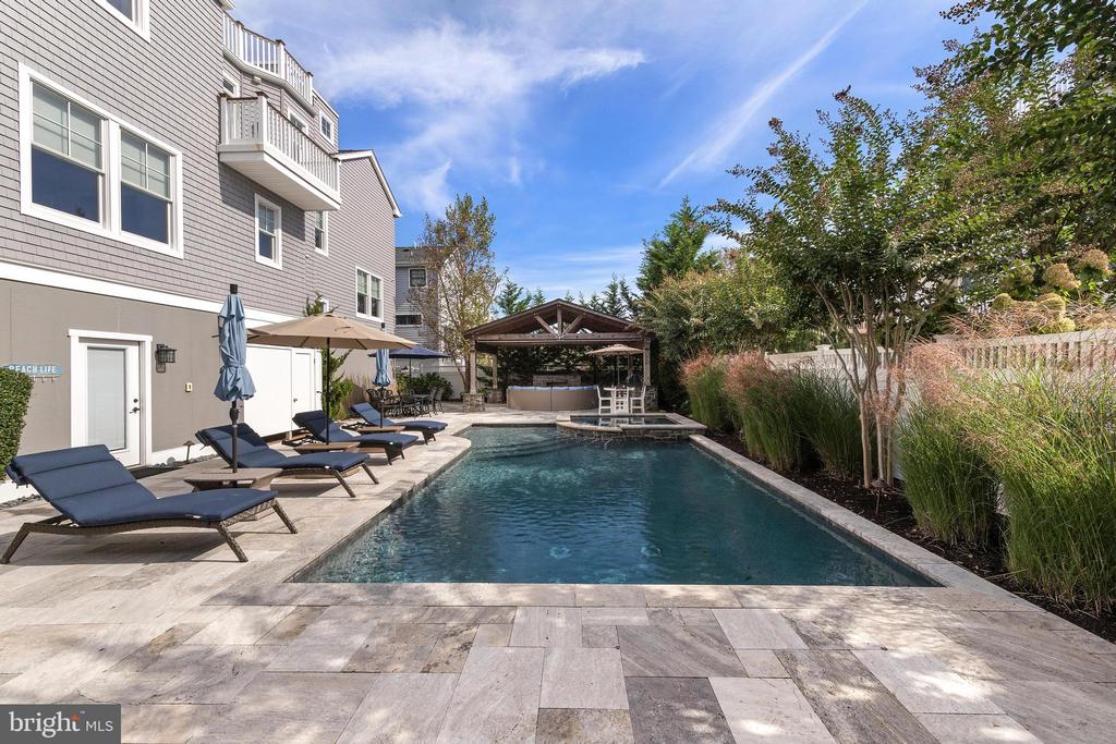 316 LIBERTY AVENUE