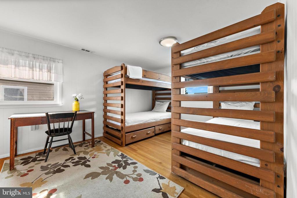 232 N 24TH STREET