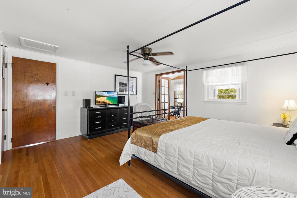 232 N 24TH STREET