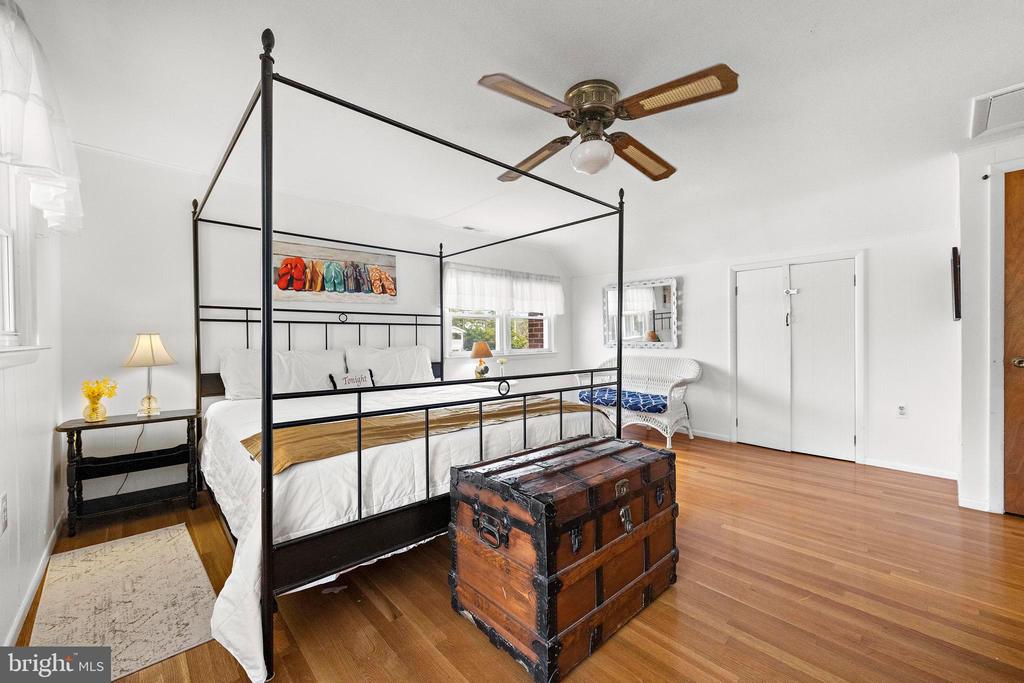 232 N 24TH STREET