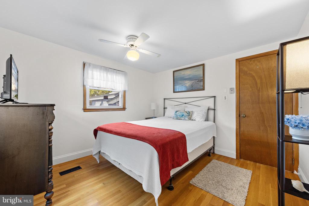 232 N 24TH STREET