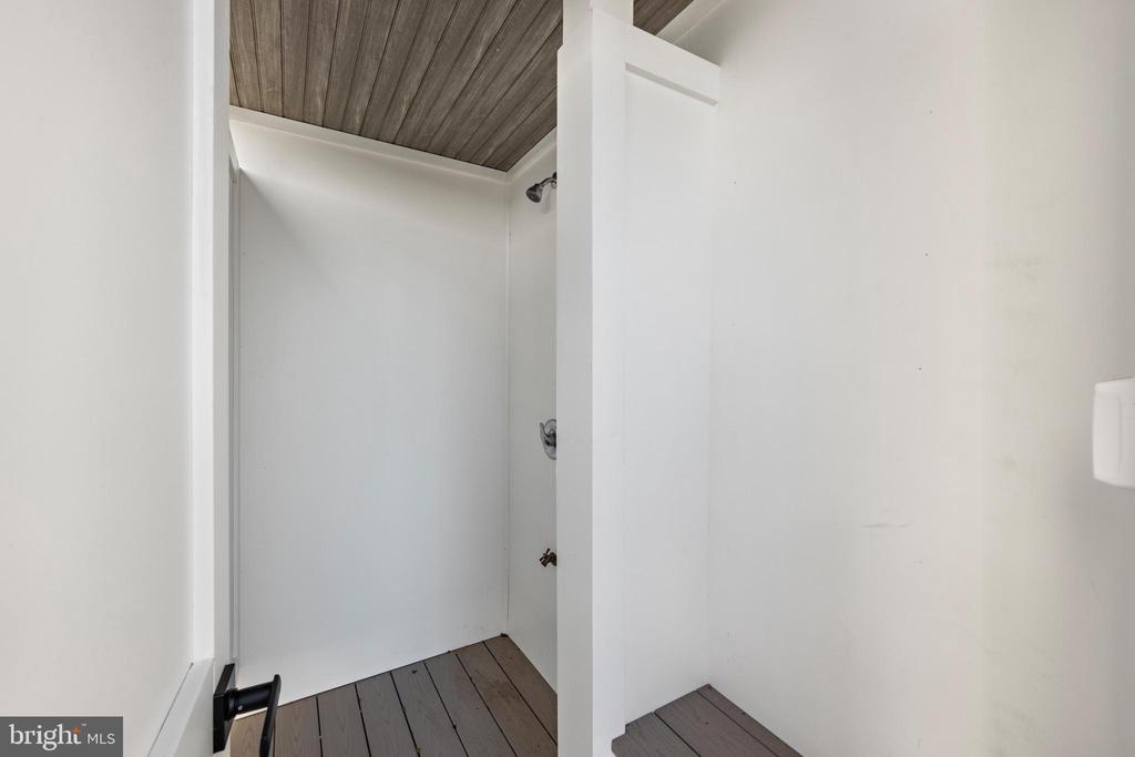 322 THIRD STREET