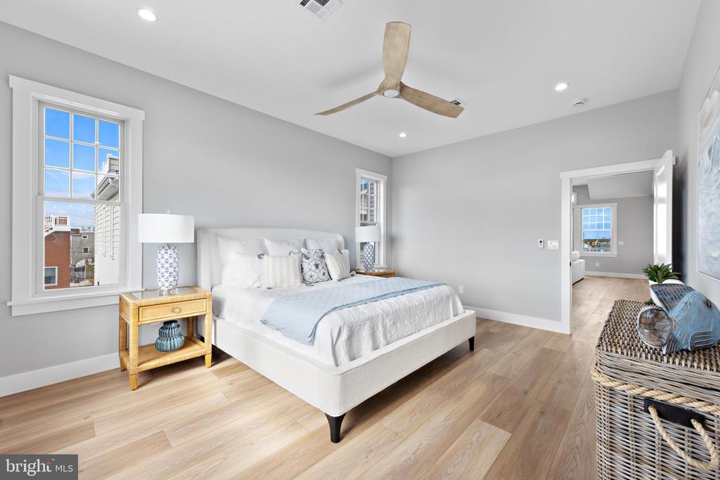 322 THIRD STREET
