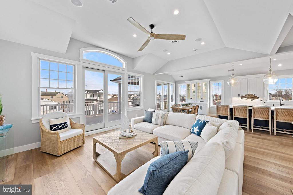 322 THIRD STREET