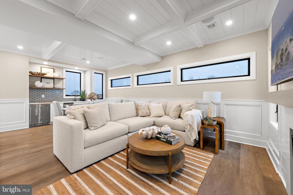 101 W 15TH STREET