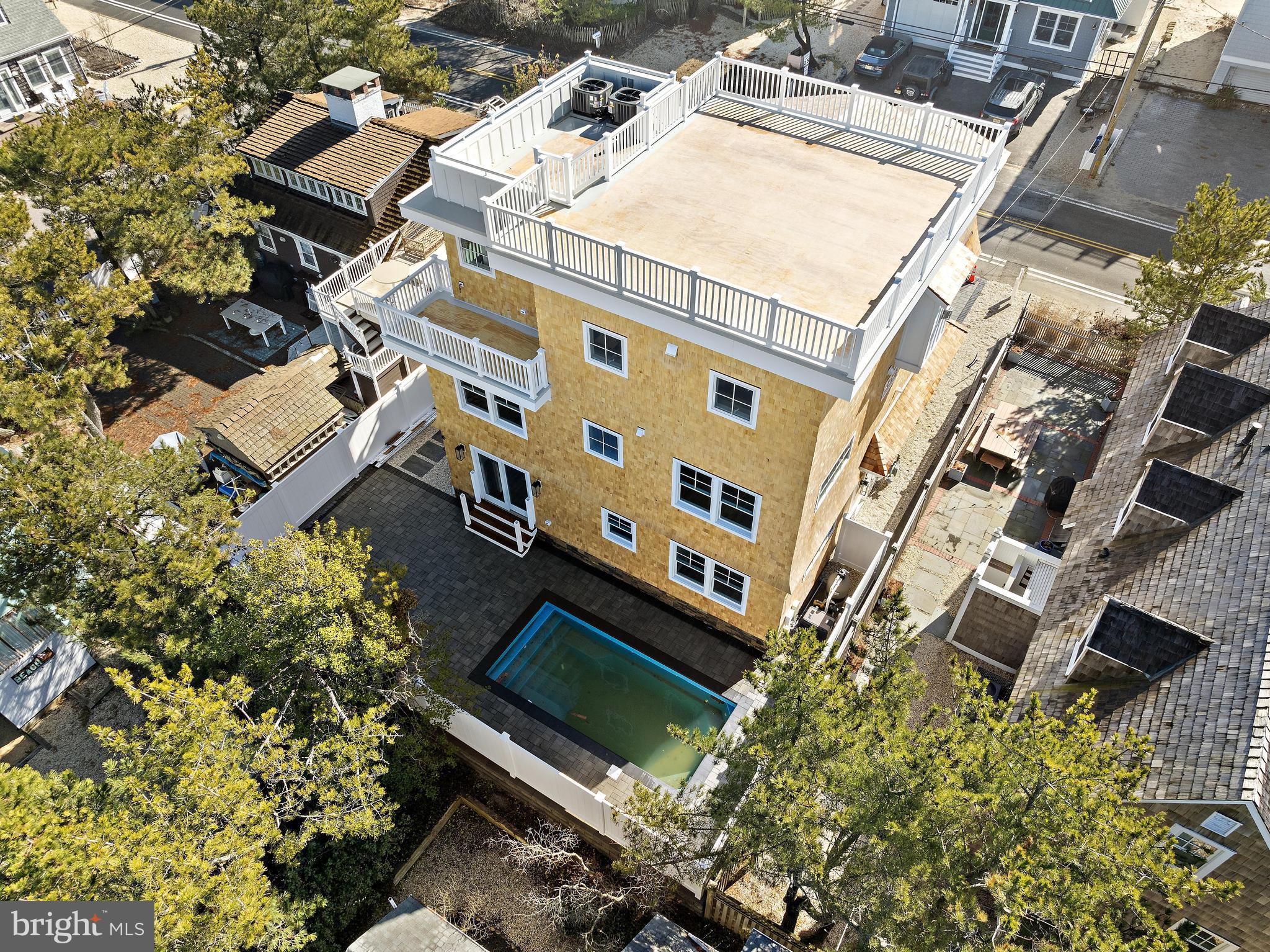 5004 OCEAN BOULEVARD