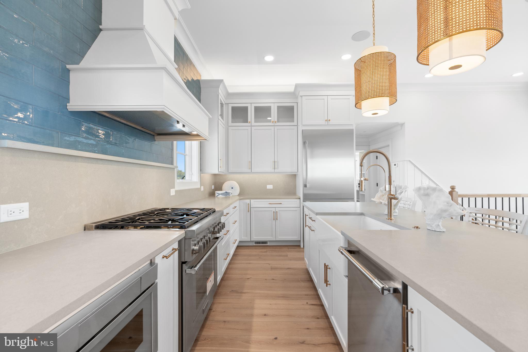 5004 OCEAN BOULEVARD