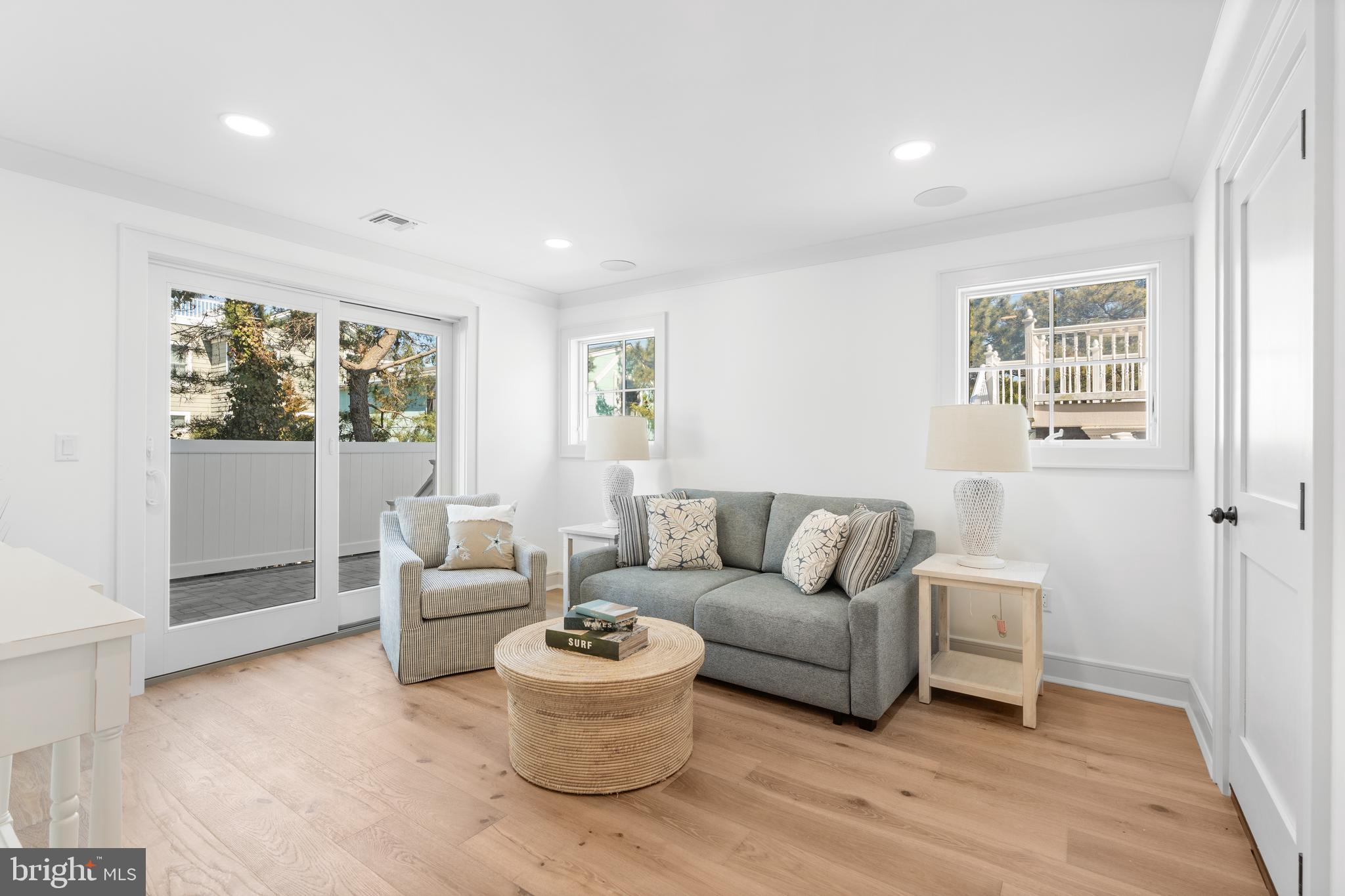 5004 OCEAN BOULEVARD