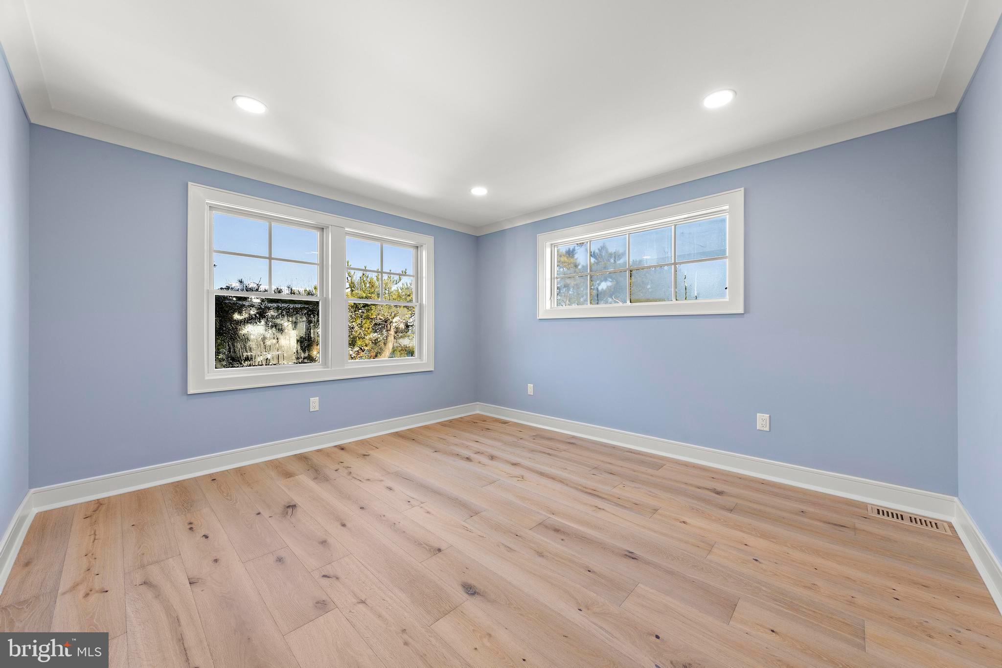 5004 OCEAN BOULEVARD