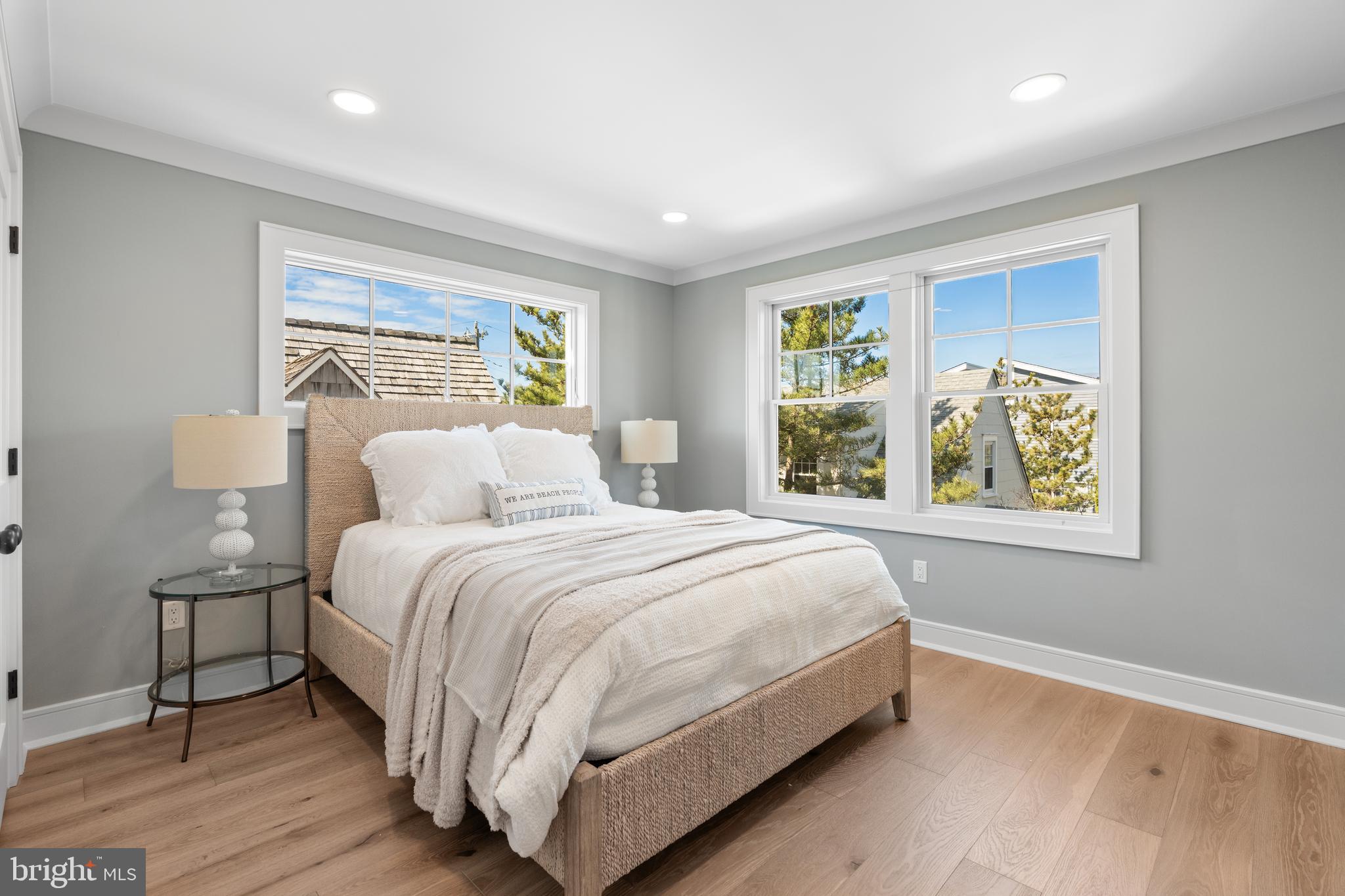 5004 OCEAN BOULEVARD