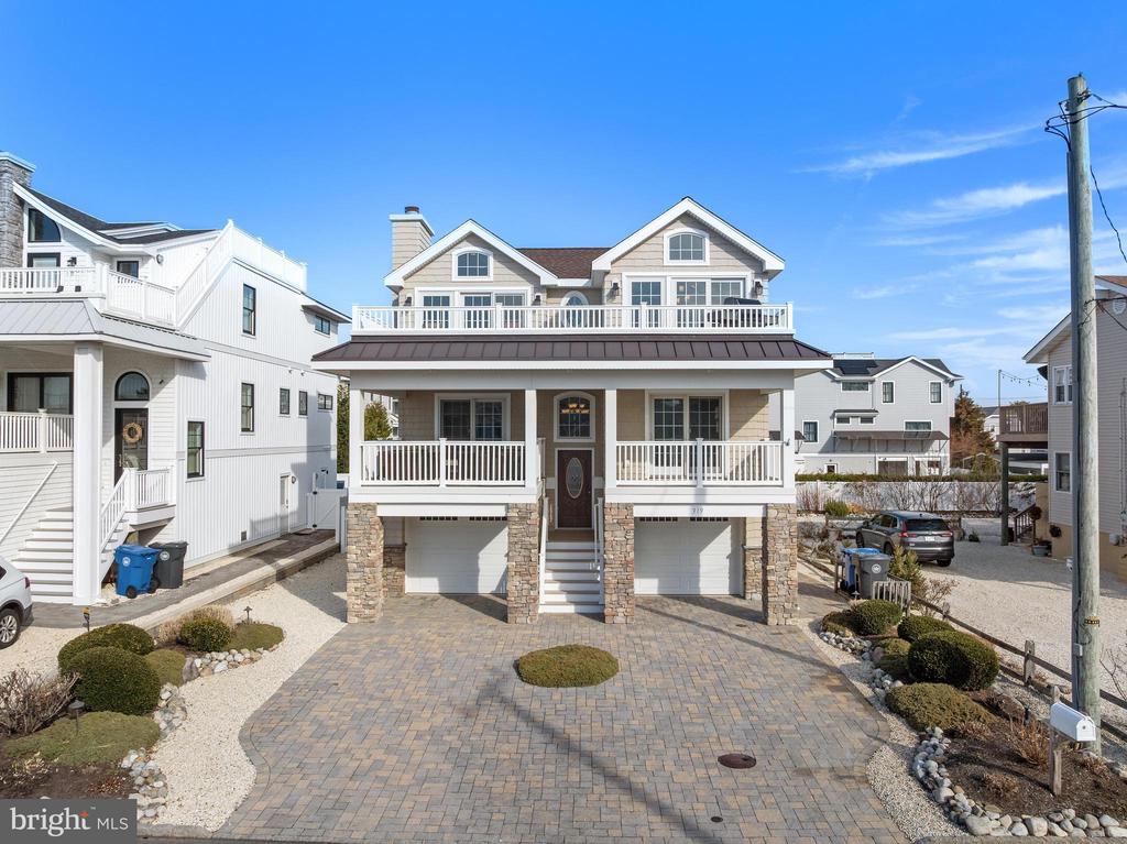 319 PELHAM AVENUE